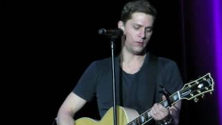 Rob Thomas quotLittle Wondersquot Live  The Music Box at The Borgata Atlantic City New Jersey [upl. by Ettennek699]