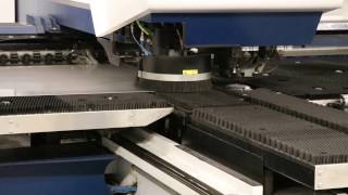 Trumpf Trumatic 3000 fiber Laser amp Stanz Kombimaschine [upl. by Piers]