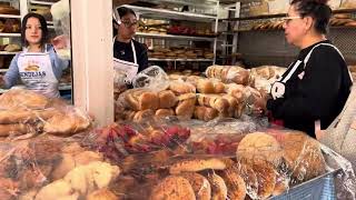 Zinapecuaro michoacan 🇲🇽las carnitas y el delicioso pan de puerquitos 🐖 [upl. by Maressa]