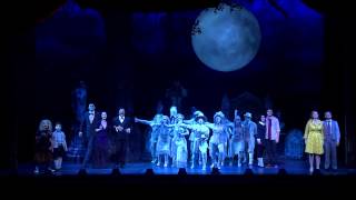 Los Locos Addams  Trailer [upl. by Eecart]