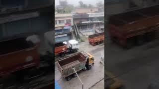 Both lane of MG Road in Jaigaon occupied by heavy Vehicles going to Bhutan [upl. by Nyladnewg995]