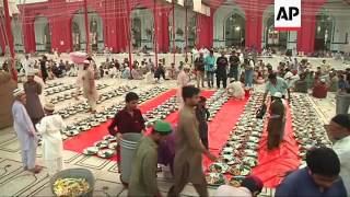 Pakistan Muslims observe first day of Ramadan [upl. by Ahsinelg]