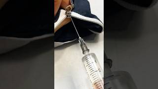 How to Fix a Stuck Zipper Caught on Fabric – Quick and Easy Tips [upl. by Eniamat702]