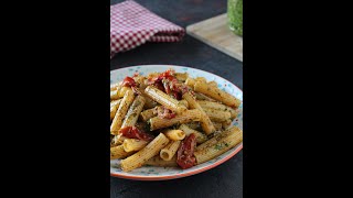 Pasta al pesto e pomodorini shorts [upl. by Solotsopa]