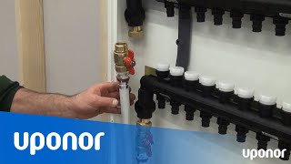 Installation uppfyllning och avluftning av Uponor Pro 1 QampE golvvärmefördelare i fördelarskåp [upl. by Rozele436]