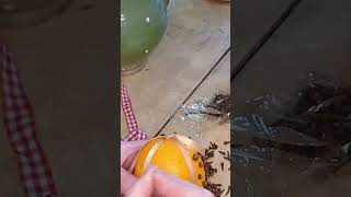 How to make an orange pomander christmas pomandernaturalchristmasdecoration [upl. by Karla]