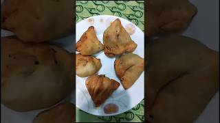 Shingara 🥠🥟🤤shortvideo ytshorts food shingara samosa [upl. by Marv]