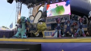 Mike amp Sulley perform quotScreamquot Shout at Monsters University pep rally [upl. by Adlev]