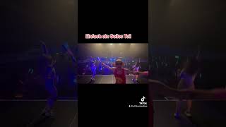 BampW Live Er kann den Text Can‘t hold us Macklemore live [upl. by Cynde]