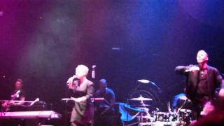 Emeli Sandé feat Professor Green  Read All About It Live [upl. by Sigfried]