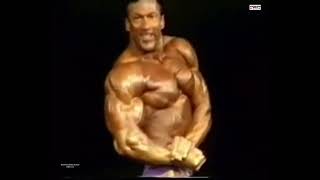 Boyer Coe Posing Routine  Mr Olympia 1984 [upl. by Annoirb100]