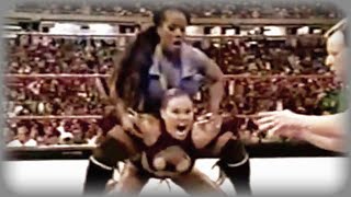 Ivory vs Jacqueline  WWF Womens Championship Metal Feb 26 2000 [upl. by Hogle]