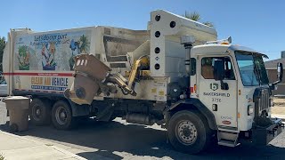 Newer Pete 520 Bridgeport Ranger Garbage Truck Flying Through Heavy Trash [upl. by Kubis558]