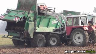 Steyr 8120 Turbo mit einem Tebbe HS180 beim Mist streuen 2014 [upl. by Emmett]