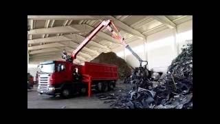 Gru per rottami Marchesi  Marchesi recycling crane M15R 1192 [upl. by Yddub674]