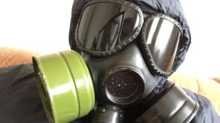 Gasmaske M 40 mit Doppelfilter [upl. by Tedric]