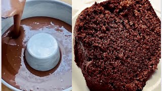 BOLO DE CHOCOLATE DE LIQUIDIFICADOR SUPER FÁCIL RÁPIDO E FOFINHO [upl. by Anitneuq946]