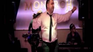 Vali G  Doua vorbe live la Club Monarc 2014 [upl. by Nylehtak372]