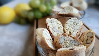 cantucci con le mandorle fatti in casa ricetta facile [upl. by Yannodrahc]