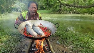 Natural life  Freaky Eaters  Yummy cooking fish with fruit Bell Pepper recipe  cooking skill [upl. by Ecirtnahc993]