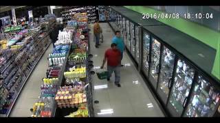 Robo en un supermercado [upl. by Pacorro]