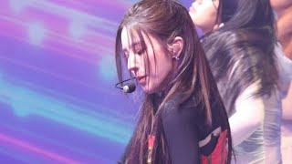 희진 ARTMS Heejin Video Game 직캠 4K 세로  Solo Debut Showcase  20231031 [upl. by Ellimaj]