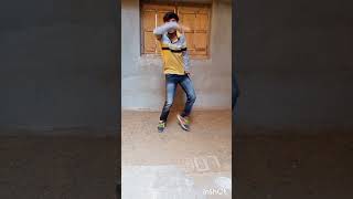 mummy daddy hai nahi ghar pe song dance performance🕺👌shortsyoutubeshortscute dancer kasi🕺😍 [upl. by Panayiotis458]