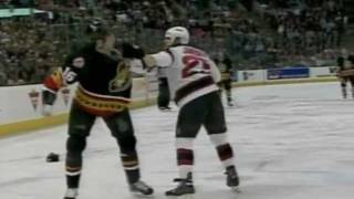 Cam Janssen vs Brian McGrattan Mar 28 2006 [upl. by Erich220]