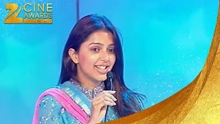 Zee Cine Awards 2004 Best Debut Female Bhumika Chawla [upl. by Nancee]