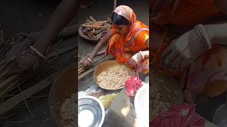 Chhath puja Shizuka arak ka Khajur banate hue [upl. by Sarazen]