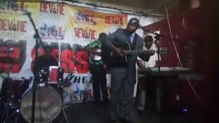 KIRENI ZULU LIVE VIDEO PLAYING WITH THE DATA BAND [upl. by Eycats]