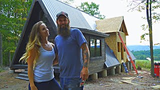 TIMELAPSE Couple Builds House in 20 Minutes [upl. by Radbun]