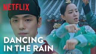 Shin Haesun’s flashy dance moves leave Kim Junghyun entranced  Mr Queen Ep 5 ENG SUB [upl. by Novanod]