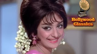 Sharm Aati Hai Magar  Padosan  Lata Mangeshkar Hits  R D Burman Hit Songs [upl. by Yacano742]