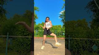 Kamar Up Kamar Down💃🔥trending nandini091013 dance shorts ytshorts [upl. by Noillid]