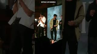 MITRAZ  Dekhate Dekhate  Mitraz Live Mumbai  opabarampcafe [upl. by Der]