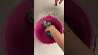 Bank schoonmaken je bank vlekvrij maken Gebruik deze hack 🧽🛋 HEMA bankschoonmaken cleanhacks [upl. by Ellehcer]