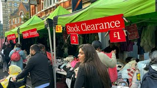 🇬🇧 LONDON STREET FOOD HISTORIC PETTICOAT LANE MARKET SPITALFIELDS MARKET LONDON CITY WALK 4K HDR [upl. by Karylin]