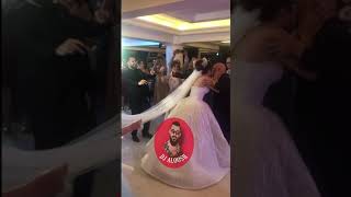 رقصو على اغنية عرسالغوالي شوفو شو حلوين  Wedding By Dj Aloosh [upl. by Enelhtak714]