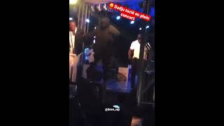 DADJU se fait tacler en plein concert [upl. by Stefan]