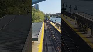 Metro North Meet Overpass View at Spuyten Duyvil M7A and P32AC [upl. by Llenrod]