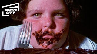 Matilda Escena Bruce vs Torta de Chocolate Pam Ferris [upl. by Algie]