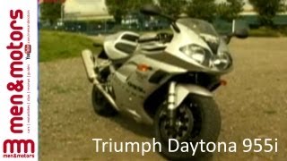 Triumph Daytona 955i Review 2003 [upl. by Nebuer794]