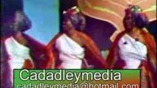 Somali Song Shumeey  Aweys Khamees amp Fatima Qasim [upl. by Enirol263]