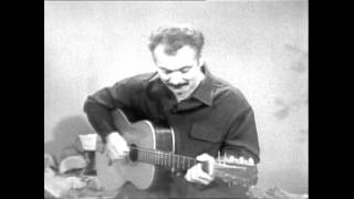 Georges Brassens  Les amoureux des bancs publics Officiel Live Version [upl. by Anrim]