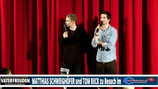 quotVaterfreudenquot Matthias Schweighöfer Tom Beck und Sänger Ricky Dean Howard zu Besuch im CINEWORLD [upl. by Bradney]