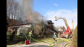 Landkreis Günzburg Wohnhausbrand in Waldstetten – 1 Toter aufgefunden [upl. by Belldame30]