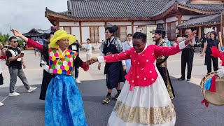 GLOBALink  Intl students enjoy tours in Chinas Yanbian [upl. by Bary]