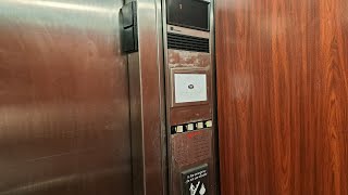 Montgomery Vector Hydraulic Elevators  Hampton Inn Greenbrier Chesapeake VA [upl. by Ohs]