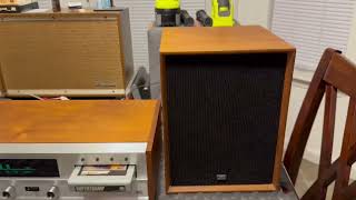 Realistic Modulaire 8 121487B Am FM 8 Tracks Stereo System Demo [upl. by Ralston]